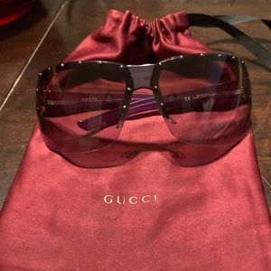 Gucci 1819S wraparound sunglasses
